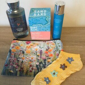 5 Pc Beauty Bundle-Cosmetic Bag, Body Wash, Moisturizer, Body Scrub, Crew Socks